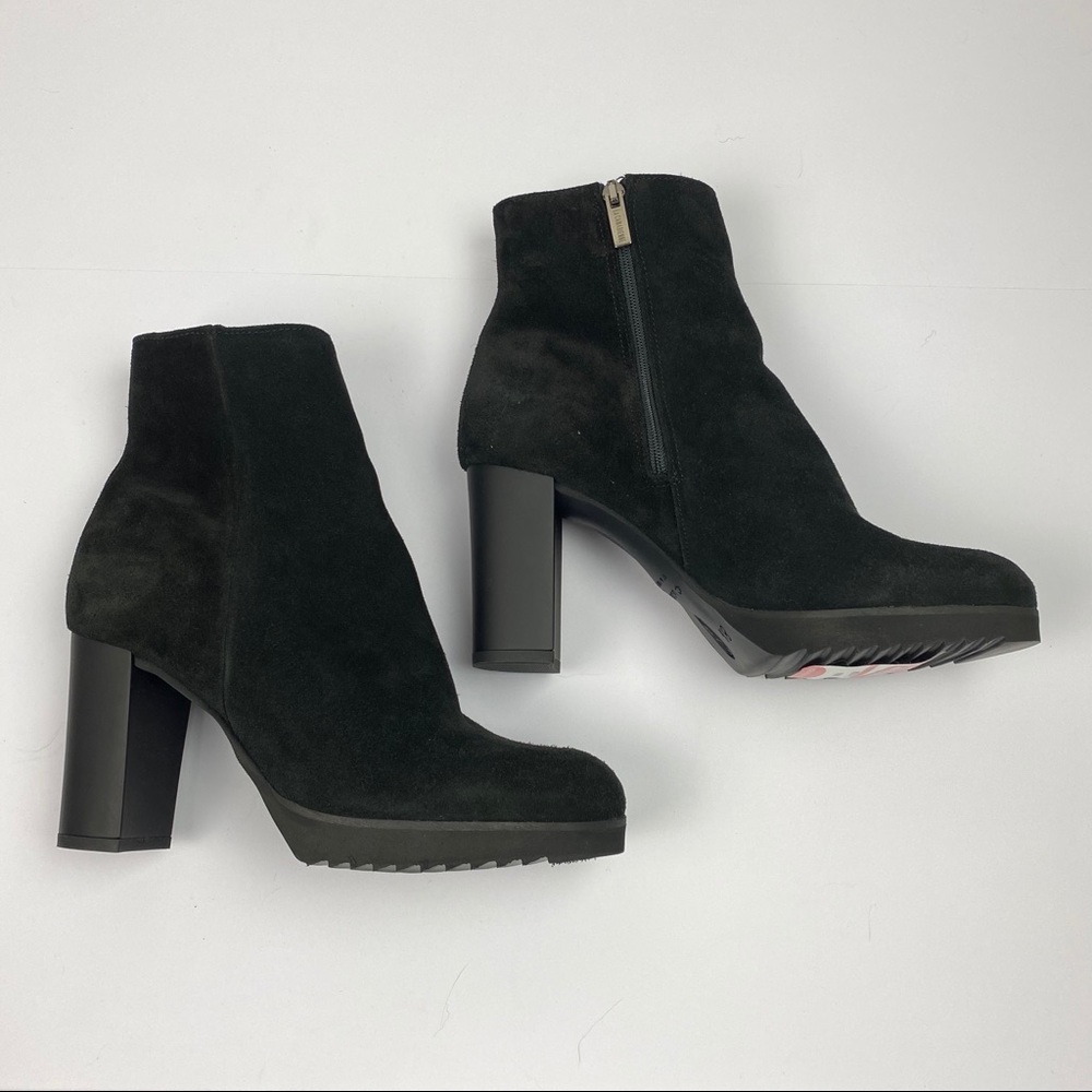 La CANADIENNE Black Ankle Boots